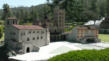 Monestir de santa maria de Ripoll et ajutement