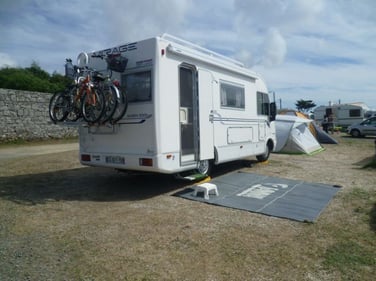 (Nord) 47.02411° - (Ouest) -2.3033° 