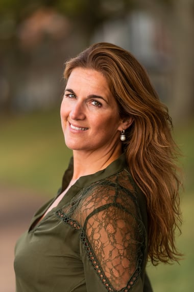 Kim Kromwijk-Lub luistert als relatietherapeut zonder oordeel naar huwelijksproblemen