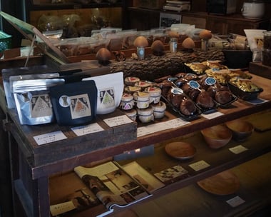 白州・山の水農場　きのこ専門店