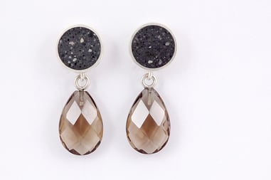 Betonohrring mit Rauchquarz Anhänger