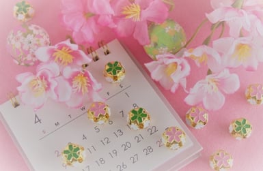 4月のカレンダーのイメージ