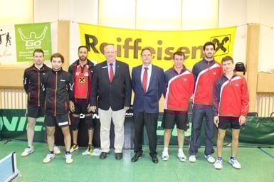 Martin Kinslechner, Michael Kufmüller, Amir Ahmed, Hugo Hrncir, Viktor Zahradnik, Christian Luginger, Patrick Berger und Michael Trink agierten an den Platten.