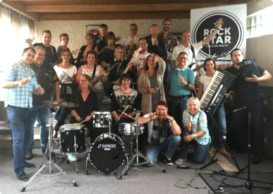 Wir verstehen uns als EMS-Dienstleistungsteam für die komplette Fertigung elektronischer Baugruppen, vom Layout über die Bauteilbeschaffung bis hin zur Bestückung, Endmontage, Funktionsprüfung  und Qualitätssicherung.