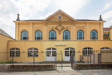 Das Tempelhofer Tivoli und der Selfmade Näh- und Creative-Store in Berlin-Tempelhof.