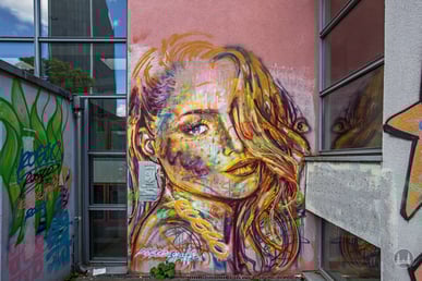 Graffiti in Berlin. Zu schön, um wegzusehen.