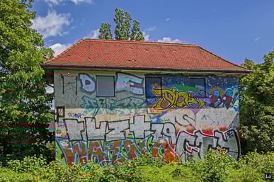 Stellwerk Tfd am S-Bahnhof Attilastraße.