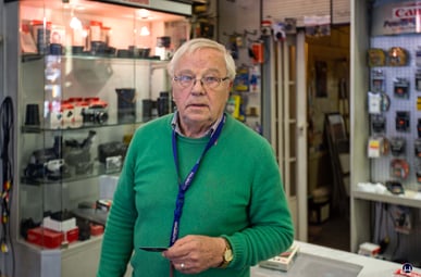 Foto Video Günther, Neukölln, Karl-Marx-Straße 192.