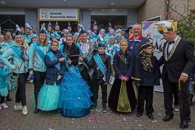 Erstürmung des Bürgeramtes am 11.11.2018. Schlüsselübergabe durch Bürgermeister Ortwin Baier...
