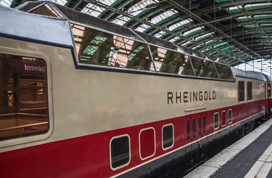Der TEE Rheingold im Berliner Ostbahnhof.