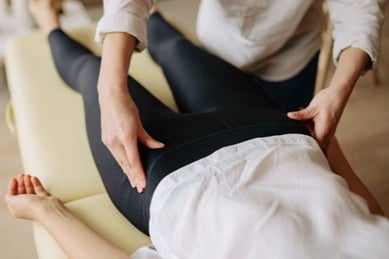 整体とリフレクソロジーが修得できるボディケアリストコース