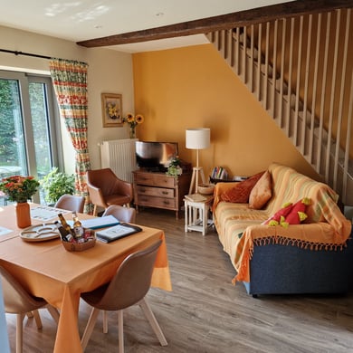 Le gîte de la Buissière pour 5/6 personnes et son living chaleureux