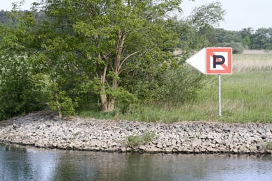 Naturferne Uferbefestigungen sollen im Rahmen des Naturschutzgroßprojektes "Untere Havel" verschwinden. Foto: NABU/H. May