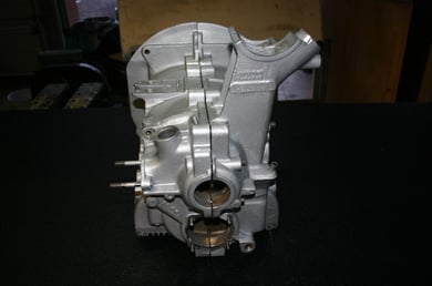 Motorgehäuse versilbert  und klarlackiert