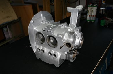 Motorgehäuse versilbert  und klarlackiert