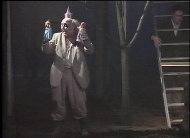 Image fixe de la vidéo « Dancer Danger » 1992