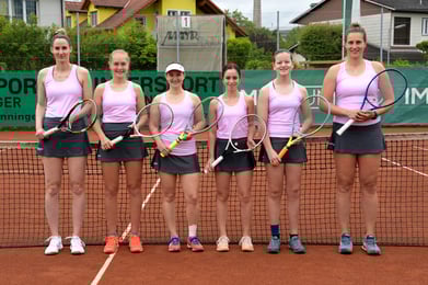 Damen ATSV Steyr Tennis - 2. Bundesliga 2023: (v. li.) Michaela Pochabova, Lisa Gruber, Sarah Wieser, Nina Walter, Lena Eder, Eva Rutarova