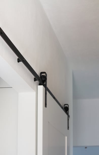 Dom Leśna – drzwi do pracowni - projekt wnętrz Anna Gieracka