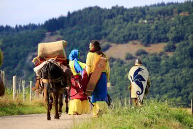 Itinérance médiévale lors de la fête médiévale de La Cocadrille à Saint Bertrand de Comminges