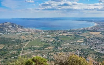 Rosas depuis la montagne