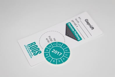 Pruefplaketten im Siebdruck und Digitaldruck vom Hersteller