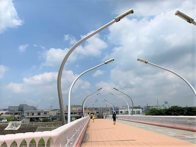 鴨池人道橋(鶴見川・鴨居駅近く)