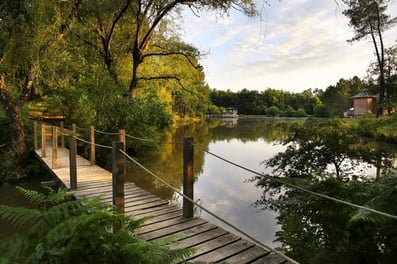 cabane sur l'eau dordogne