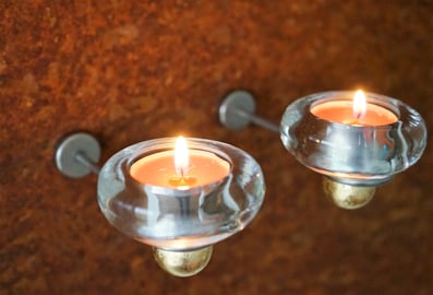 Teelichthalter sphinox. Wird zusätzlich mit einem Reagenzglas geliefert.