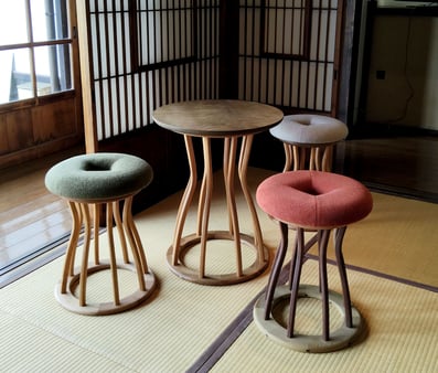 海月テーブル／海月ドーナツ　（般若芳行）木の椅子展