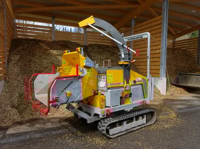  Raupenhacker, Baumpflege Baumschnitt Pflanzung Strunkfräse Stockfräse Holzhacker Henzelmann