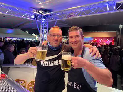 Ortsbürgermeisterkandidat Jochen Kassel und 1. Beigeordneter Tonio Schirra (v.l.n.r.)