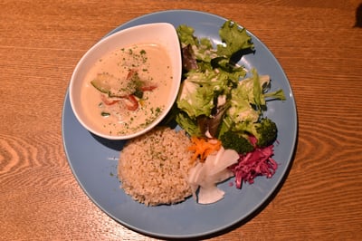 旭川市 旭川平和通買物公園 ハルニレカフェ