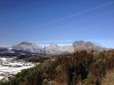高速道路（中央道）走行中。長野県に入ってきました。