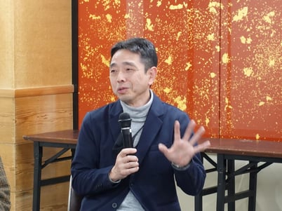 自由が丘商店街振興組合の事務局長・中山雄次郎さん