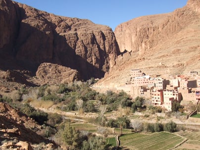 モロッコ旅行で出会った、アトラス山ふもとにある小さな村。こんな景色が私は大好き♡