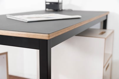 Detail room³ Linotisch