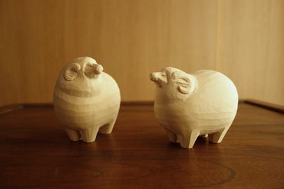 干支　羊　木彫り