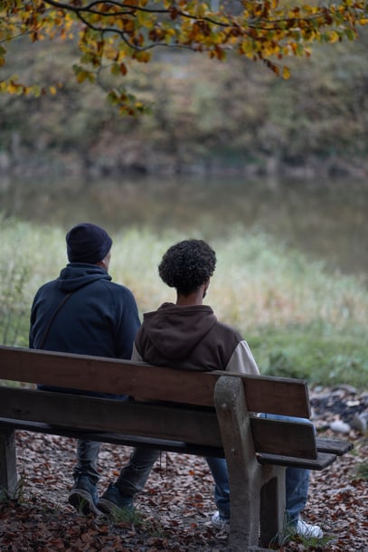 Tiergestützte Pädagogik - Jugendcoaching - Sozialpädagogische Einzelbegleitung in der Natur - Outdoor mit Therapiehund