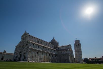 Die Kathedrale mit dem schiefen Turm in Pisa