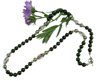 collier long vert forêt