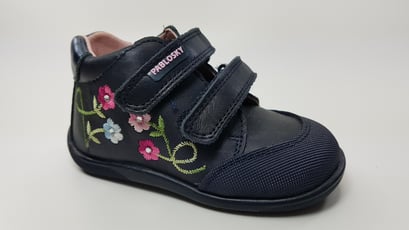 Calzado zapato y tenis colegial infantil niño niña Pablosky en Tenerife