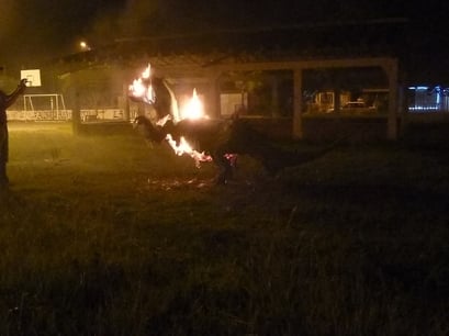 Bugalagrande - Muneco del ano viejo wird verbrannt