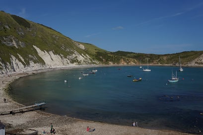 Lulworth Cove - eine hufeisenförmige Bucht am Ärmelkanal