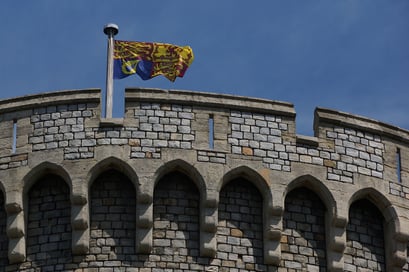 Windsor Castle - weht diese königliche Familienfarben ist die Queen auf dem Schloss