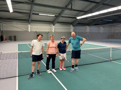 Abgebildet sind Lars Stetten, Ronald Hinz, Kirstin Linck und Bianka Gräming
