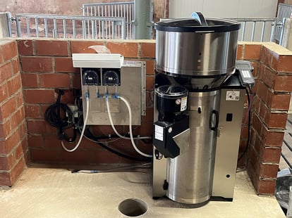 Kälbertränke Vario Smart mit 2-fach IFS von Förster-Technik im Einsatz. Eingebaut von Kälbertränken Föcker