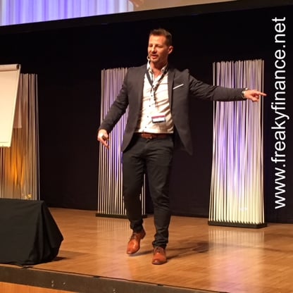 freaky finance, Immopreneur Kongress 2017, Hauptbühne, Darmstadtium, Stefan Rappenglück auf der Bühne