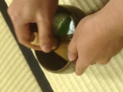 사진으로 봐서는 모르겠지만 이곳에서는 일본의 차 마시는 예절과 방법을 배웠습니다. 분위기가 조금 조용해서 여기서 일하시는 분들도 조용할 것같았는데 굉장히 밝고 착하신 분들이었습니다.