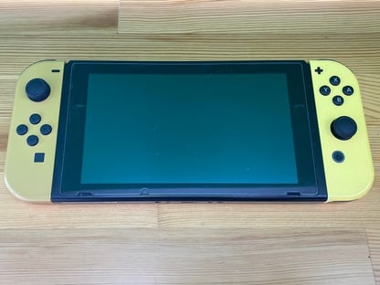 Switch 画面割れ　修理