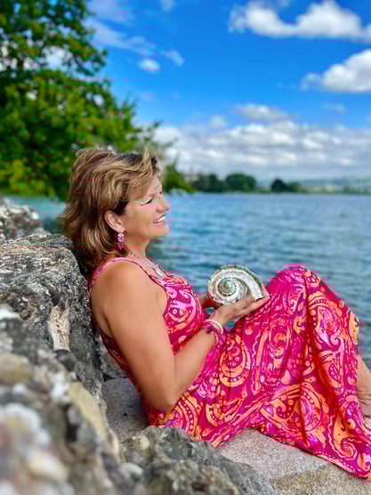 Engel der Meere Muschel Giga Turbo Marmoratus  Blasmuschel